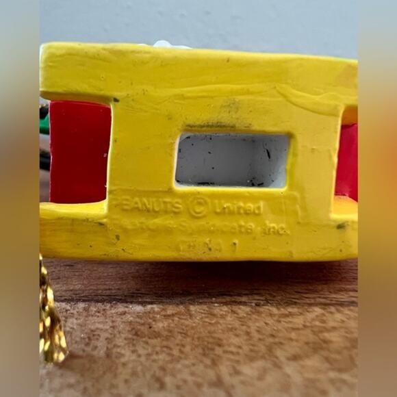 Vintage Peanuts Snoopy‎ & Woodstock Sledding Christmas Ornament - Picture 5 of 7